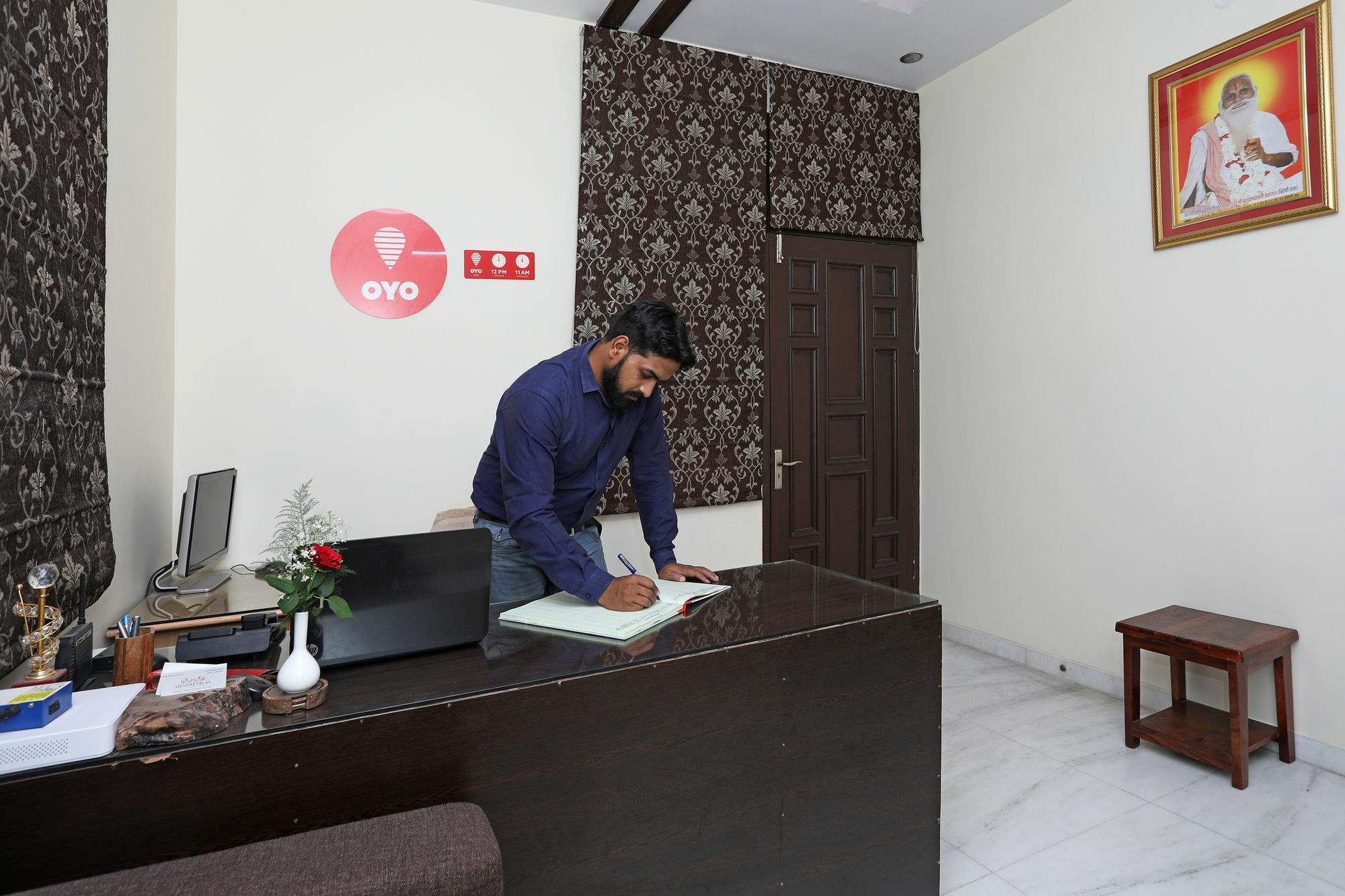 Oyo 10122 Shanti Jaipur